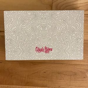 Kayla Itsines jump rope